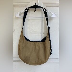 BAGGU Tan and Black Crossbody Bag
